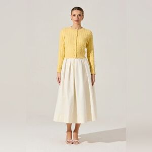 Astr Elegant Cream Pleated Skirt